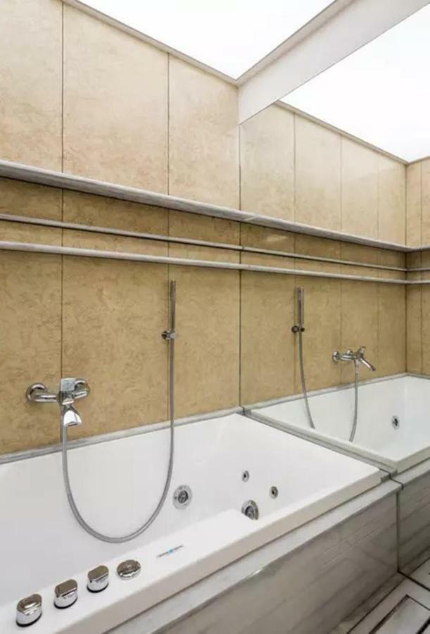 Acropolis Suites - Where Else In Athens? Екстериор снимка