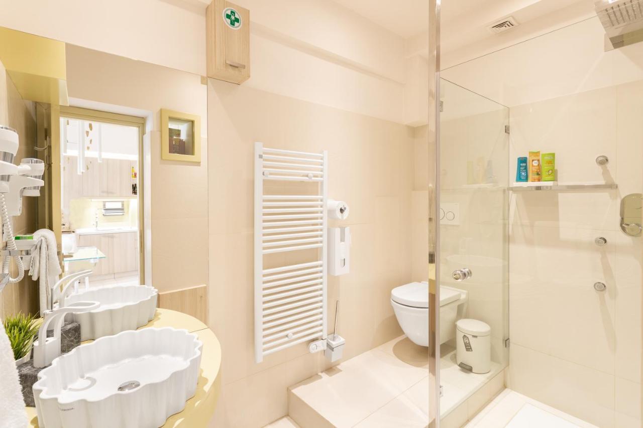 Acropolis Suites - Where Else In Athens? Екстериор снимка