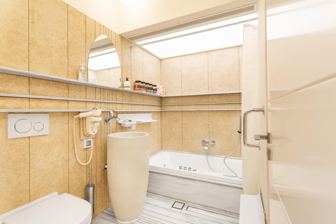 Acropolis Suites - Where Else In Athens? Екстериор снимка