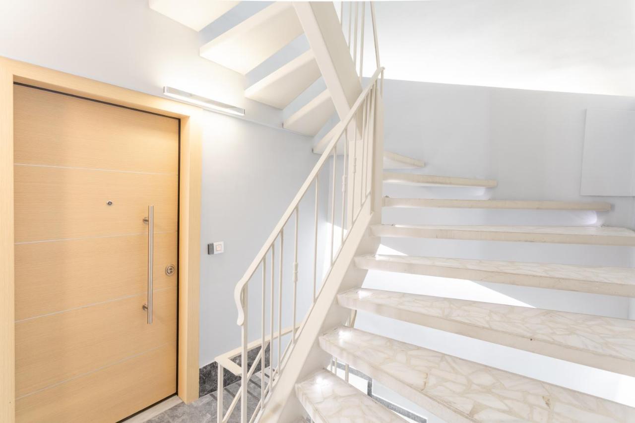 Acropolis Suites - Where Else In Athens? Екстериор снимка