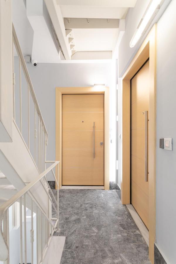 Acropolis Suites - Where Else In Athens? Екстериор снимка